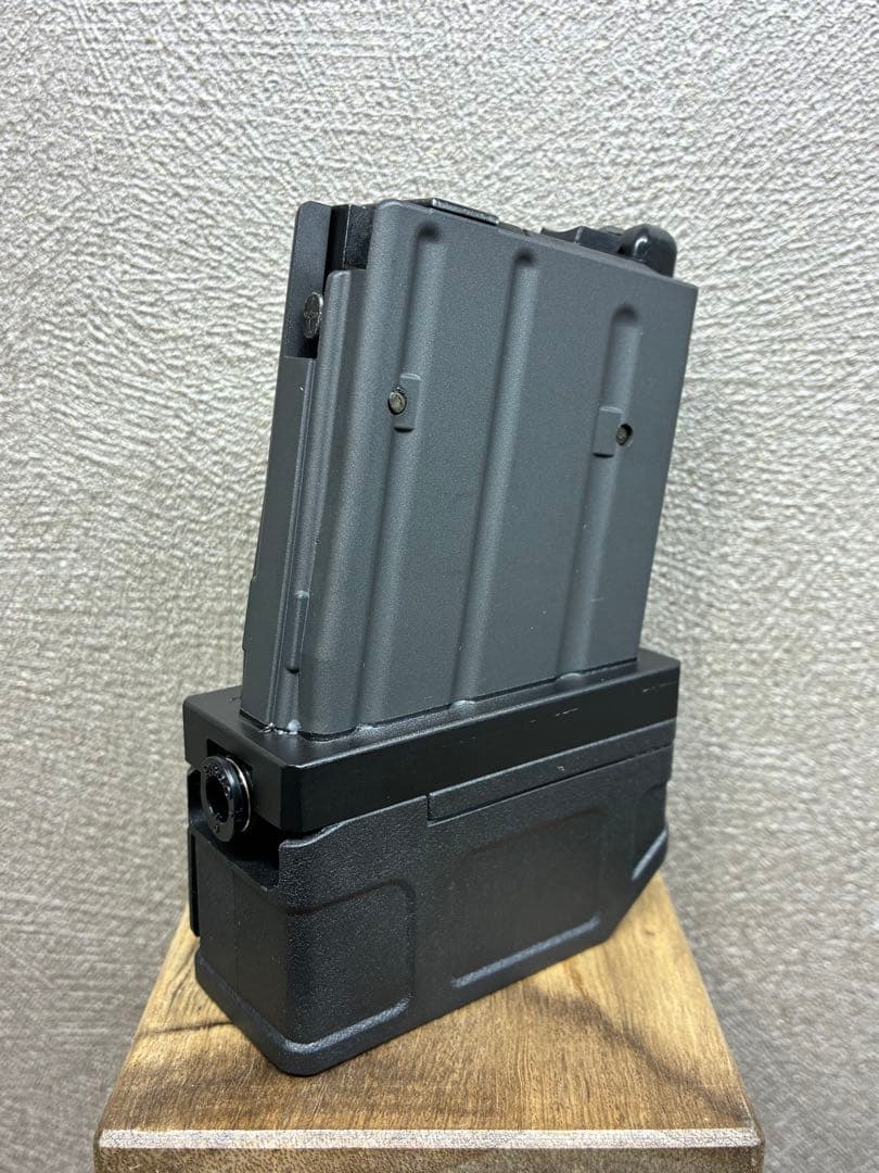R7-22 東京マルイ GBB M4 マガジンアダプター 外部ソース仕様