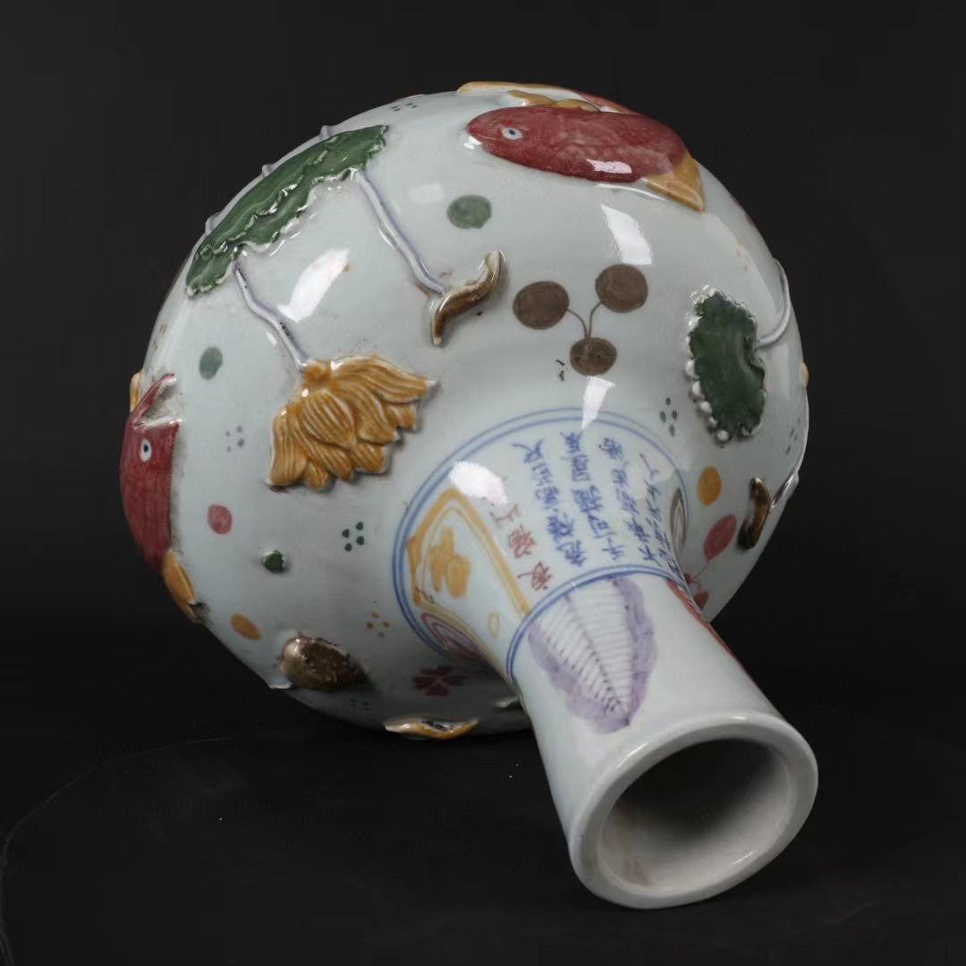 中国古美術✦浮雕・連年有余図・天球瓶30X23cm✦花瓶・文房具・純手描き・陶芸