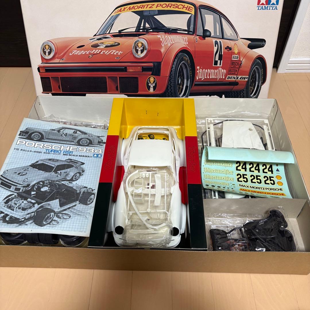 未組立　タミヤ ポルシェターボ RSR Type 934 1/12