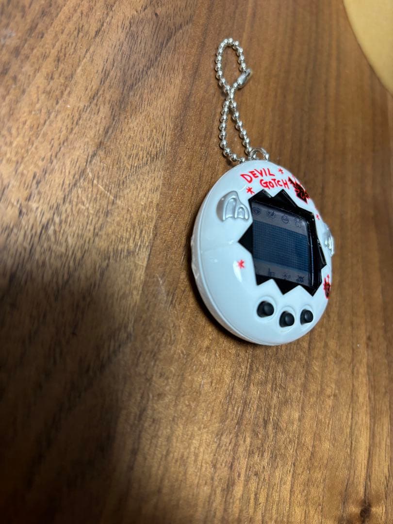 デビルっちのたまごっち　白　ホワイト
