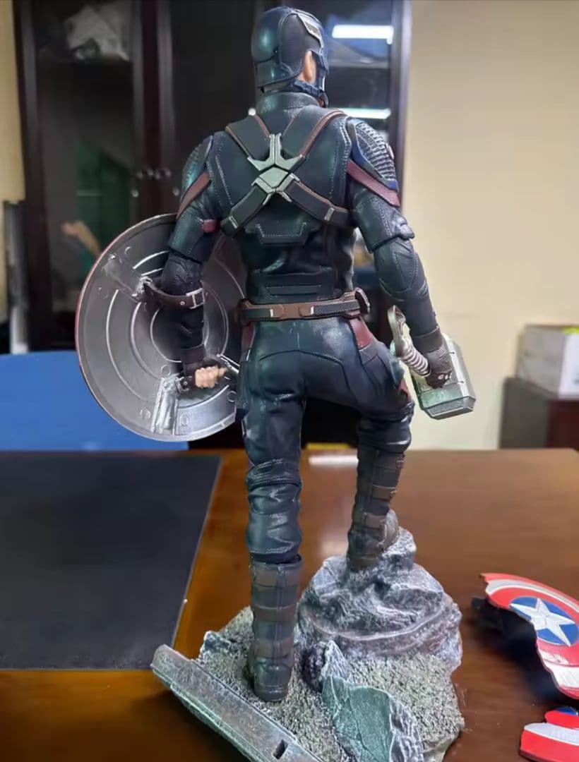 MARVEL　キャプテン・アメリカ　フィギュア