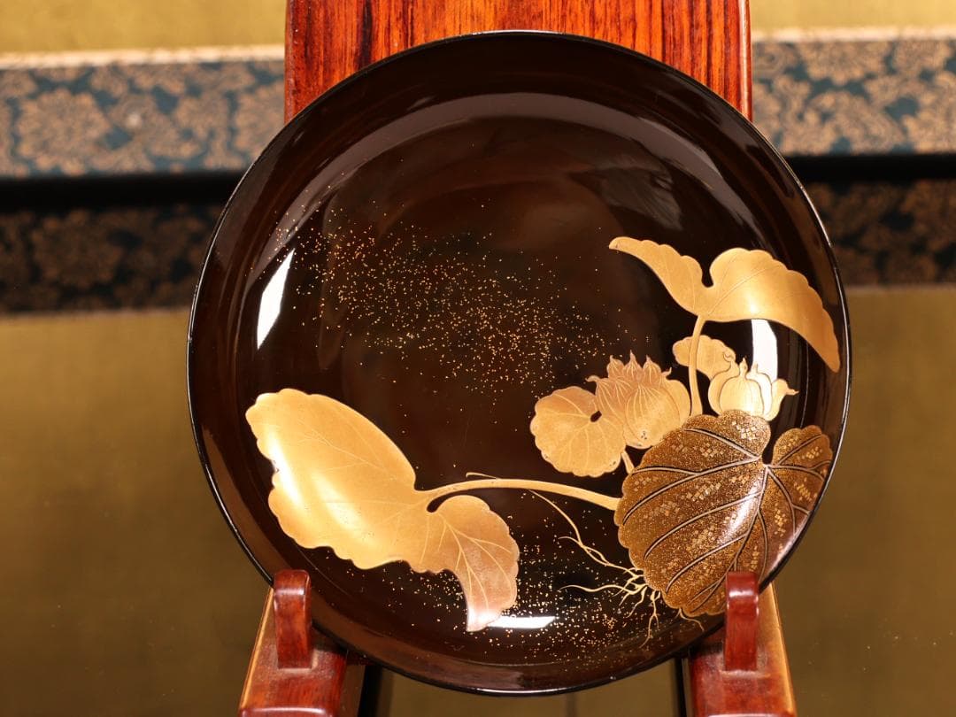 BK413　時代輪島塗　蓮図金蒔絵　吸物椀　二客　木製　茶道具 懐石 会席 菓子