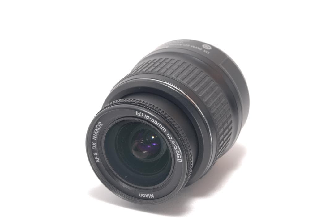⭐️軽くて持ち運び楽々⭐️Nikon D40　デジタル一眼レフ　ニコン