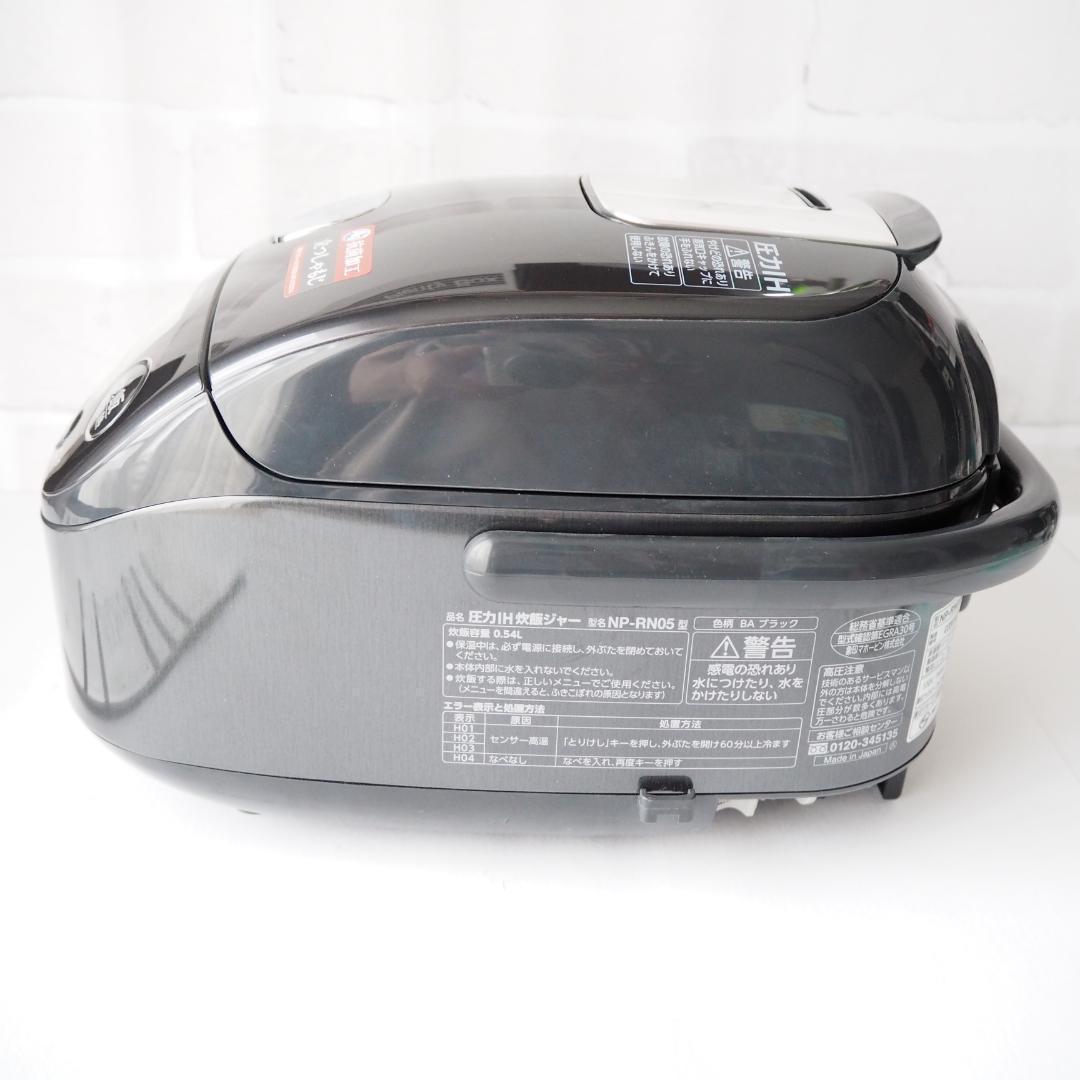 とむ　新品未使用⭐️象印 炊飯器 3合 圧力IH NP-RN05 ブラック