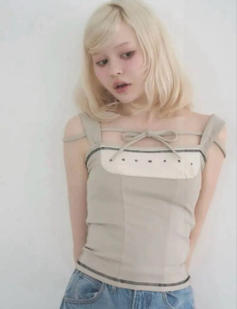 andmary Luca stitch tops ベージュ