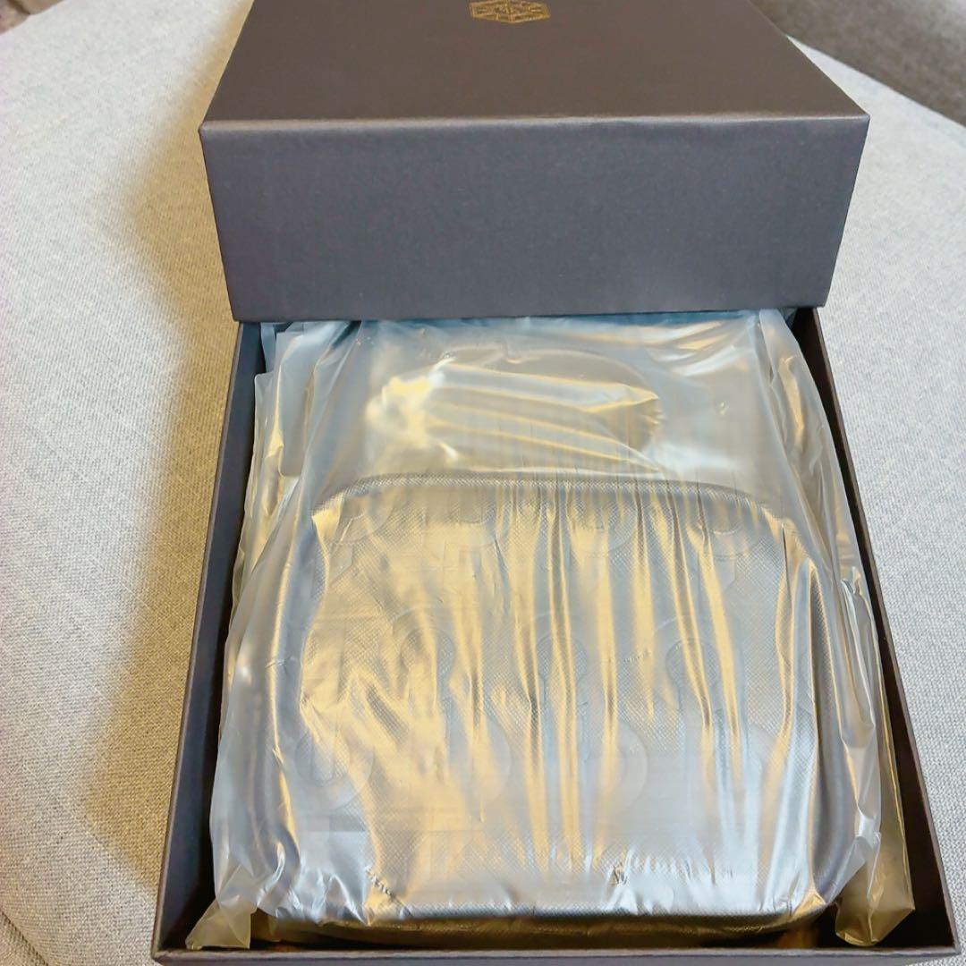 未開封　女王蜂 qb luxury Logo mini bag ショルダーバッグ