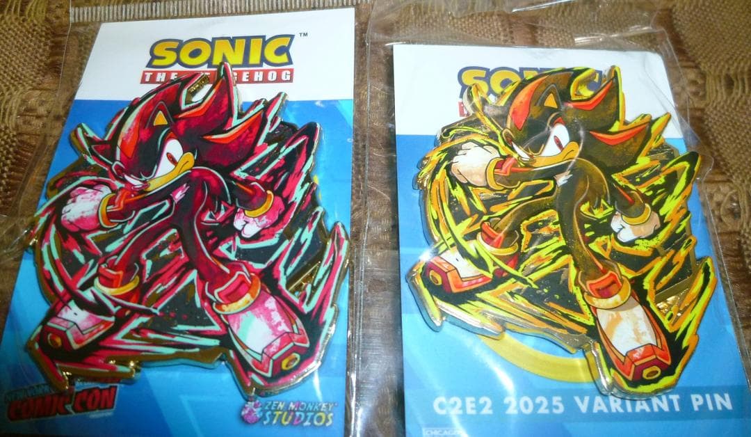 シャドウ・ザ・ヘッジホッグ◆世界限定400ピンバッジ2個ソニック500ピンズ