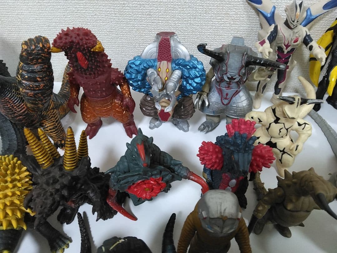 ウルトラマンシリーズ 怪獣フィギュア39体＋DXギンガスパーク付き☆全40個