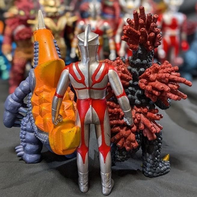 ウルトラマンＡ＆登場超獣・異次元人（バンダイ）ソフビ18体セット＋１