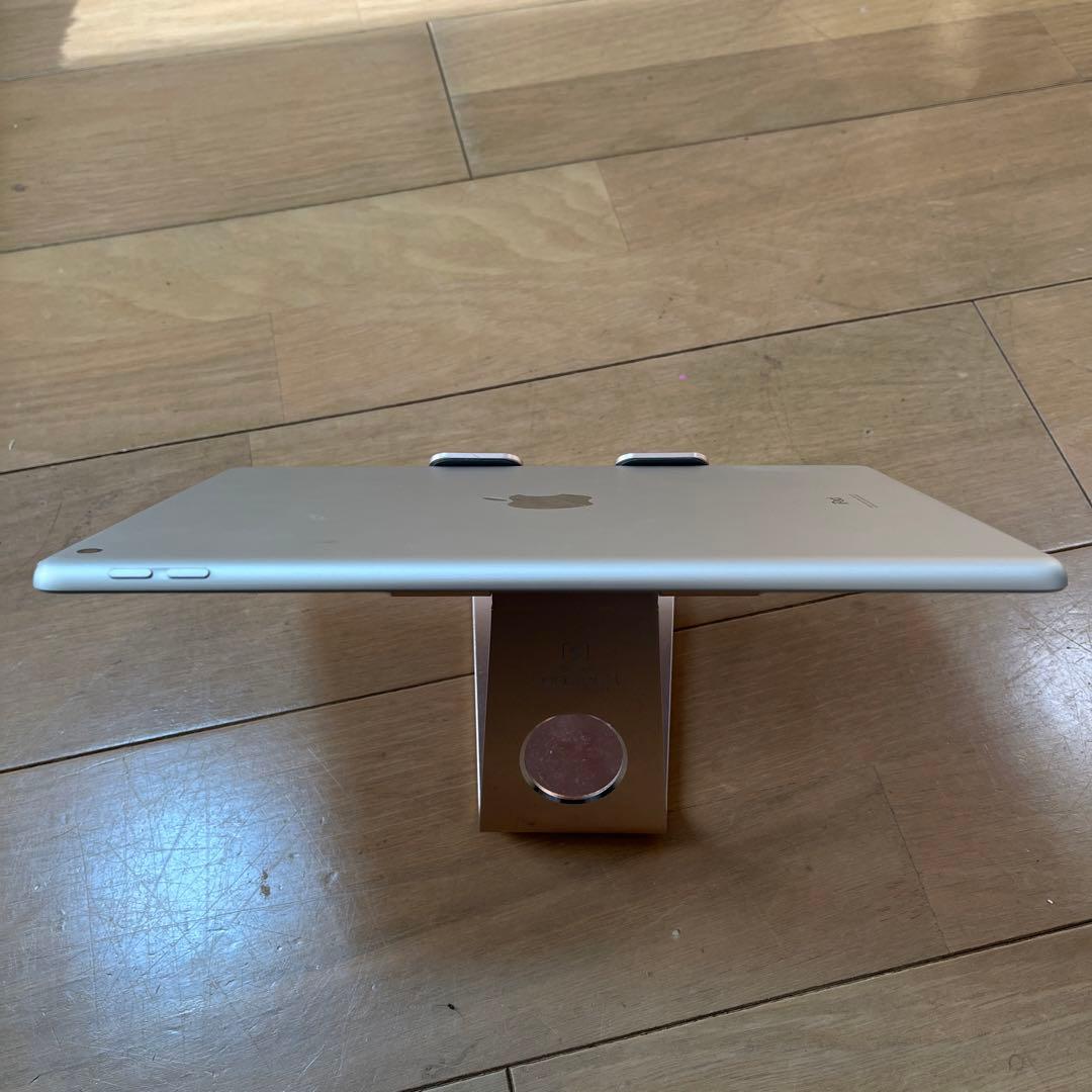 バッテリー新品同様96%iPad7世代Wi-Fi モデル 32G シルバー