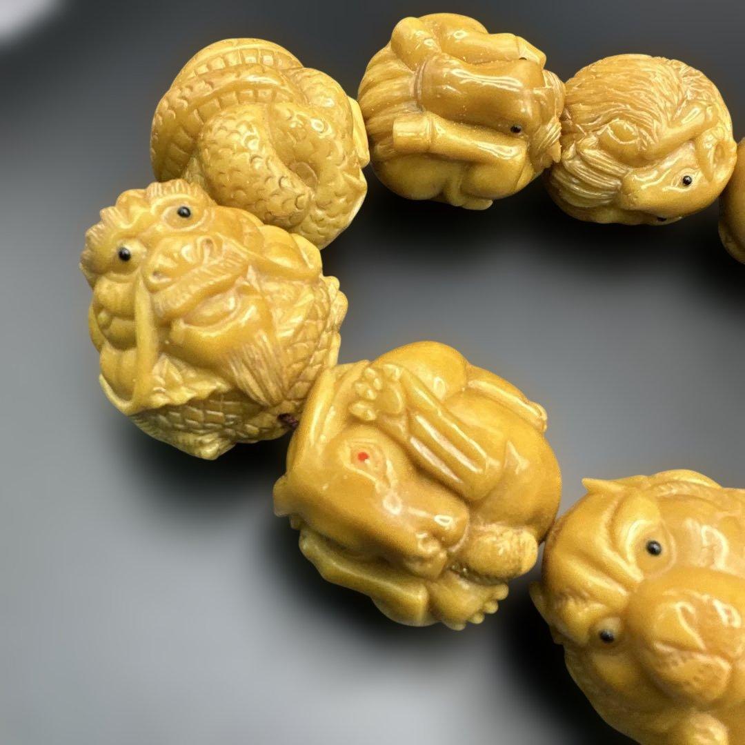 数珠，念珠，動物彫刻，ビーズ 12個セット