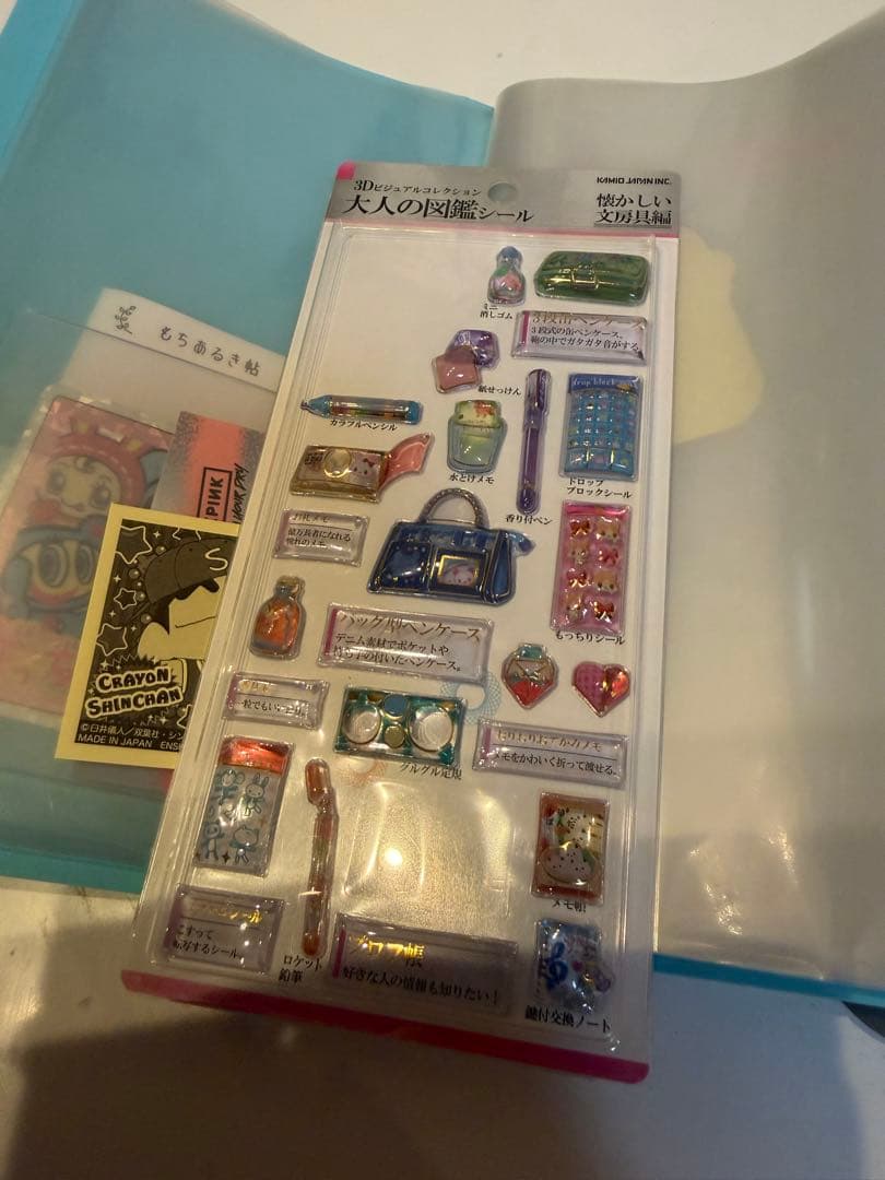 ボンボンドロップシール　キティーちゃん　大人の図鑑シール　ステッカー　シール帳