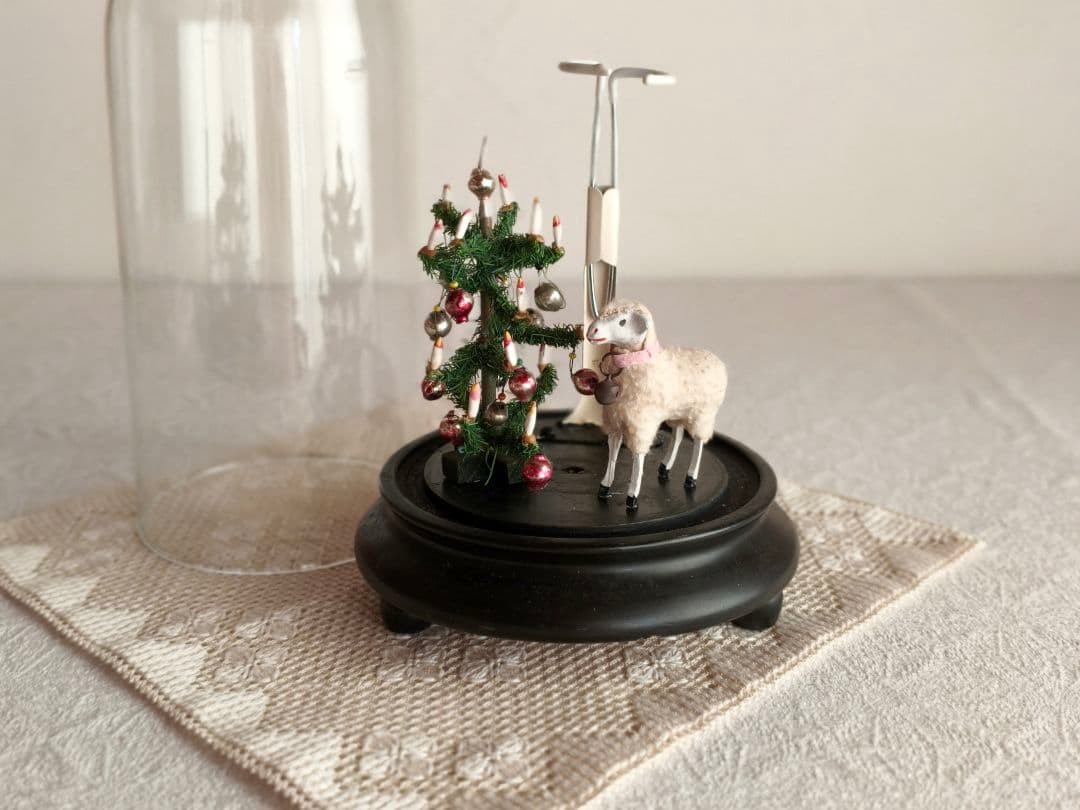 * vintage ✵ ガラスドーム オールドツリーと羊さん