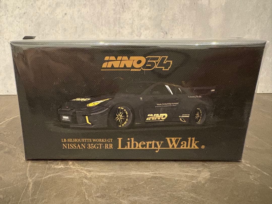 INNO64 LBWK リバティウォーク 日産 R35 GT-R R35