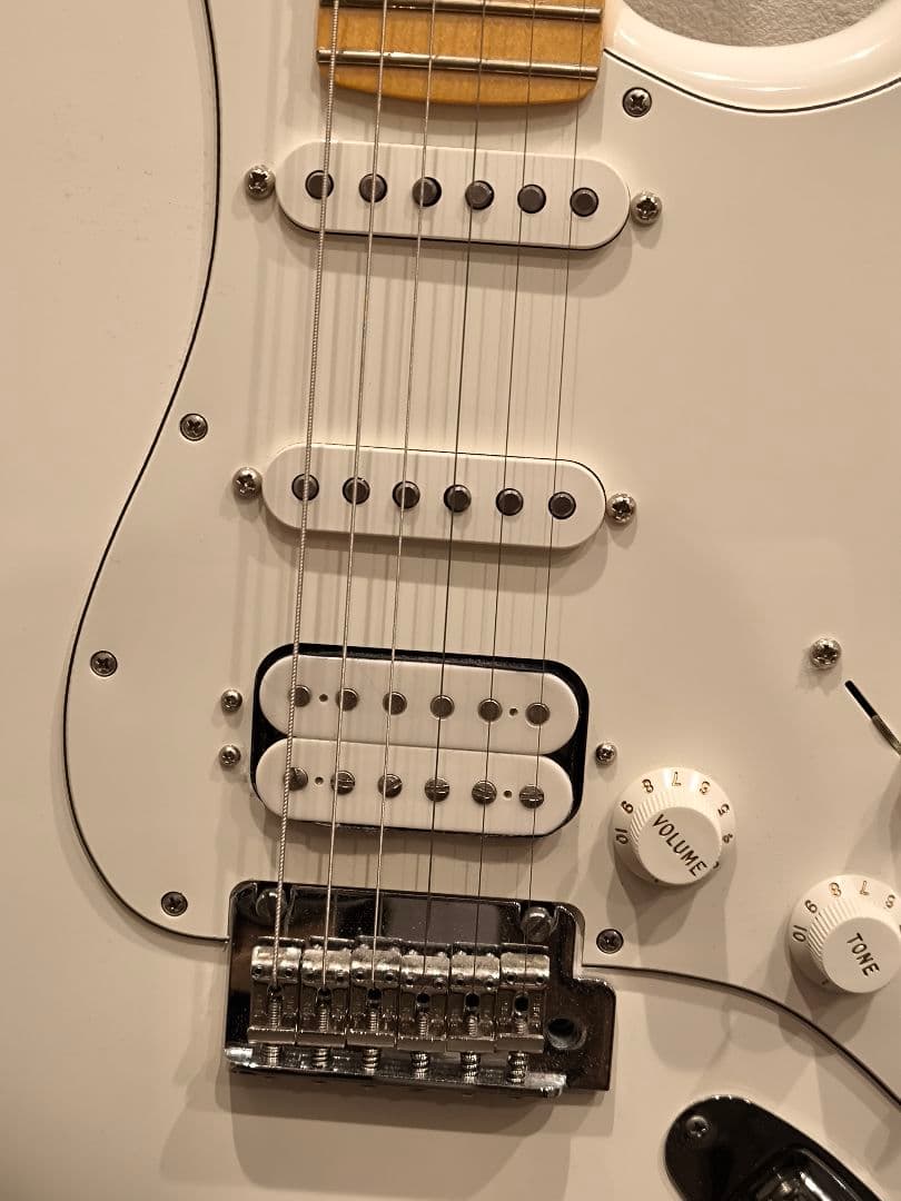 Fender Player Stratocaster HSS 75周年記念モデル