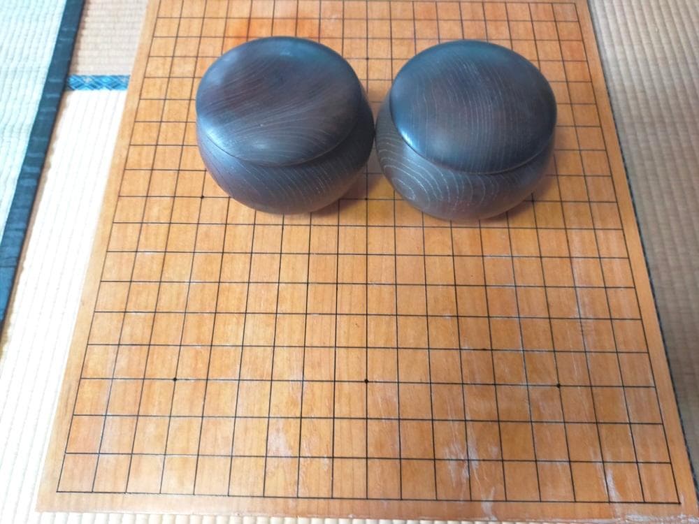 木製囲碁碁盤と碁石セット