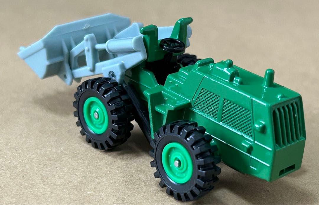 日本製 トミカ 古河 ホイールローダー グリーン