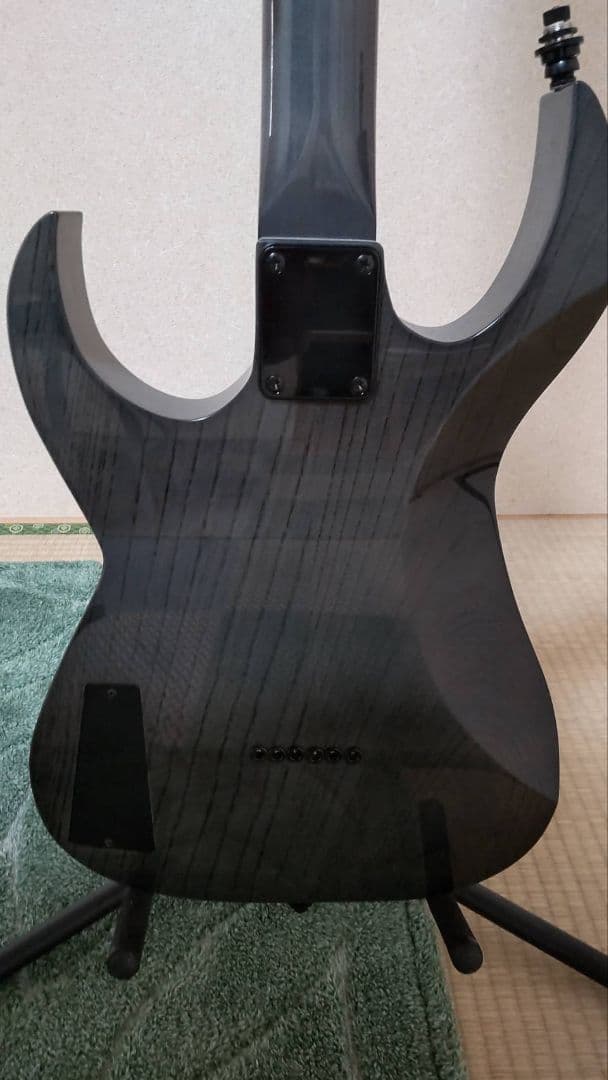 工房で作ってもらったオリジナルギター