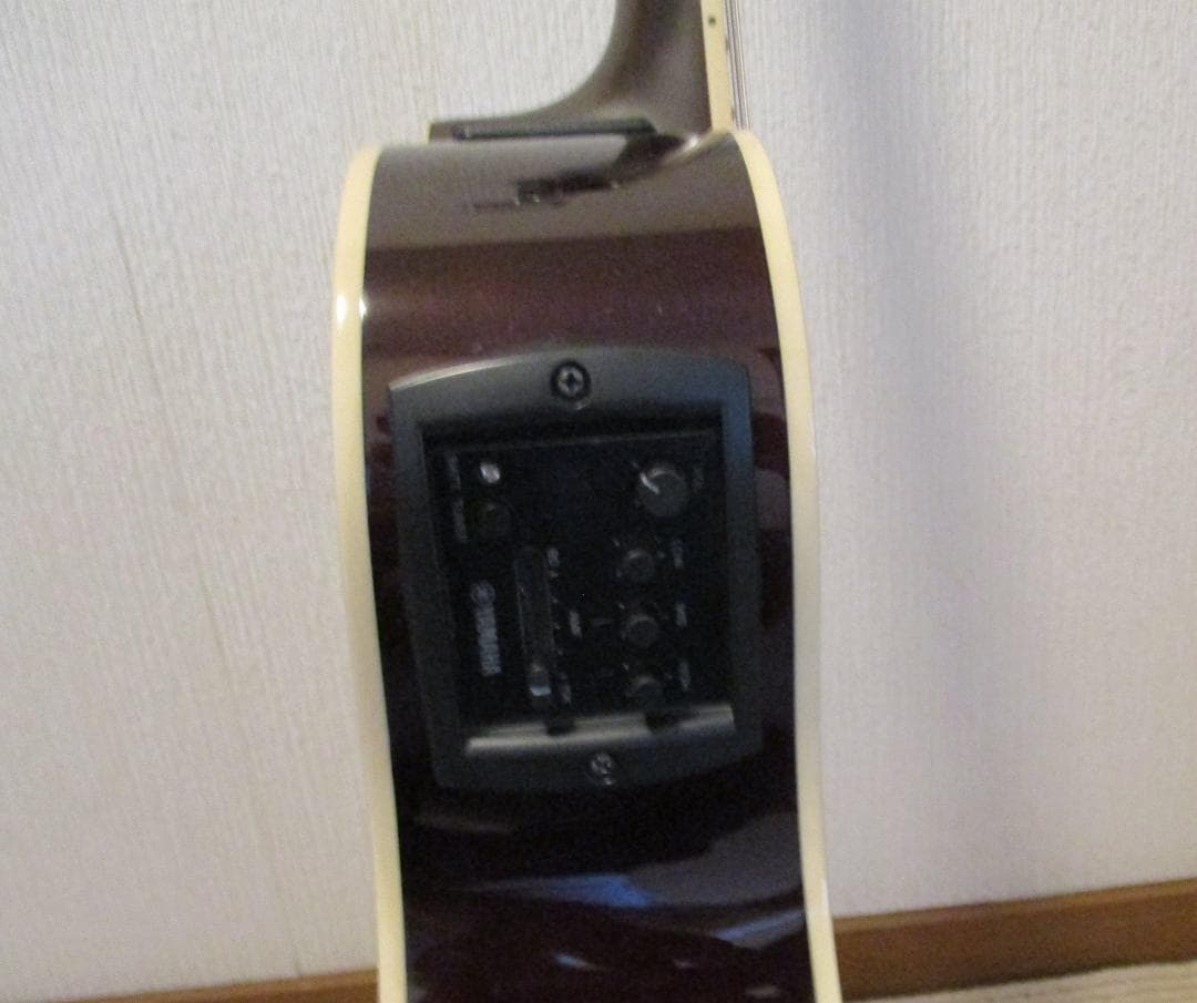美品.ヤマハエレアコギターAPX600