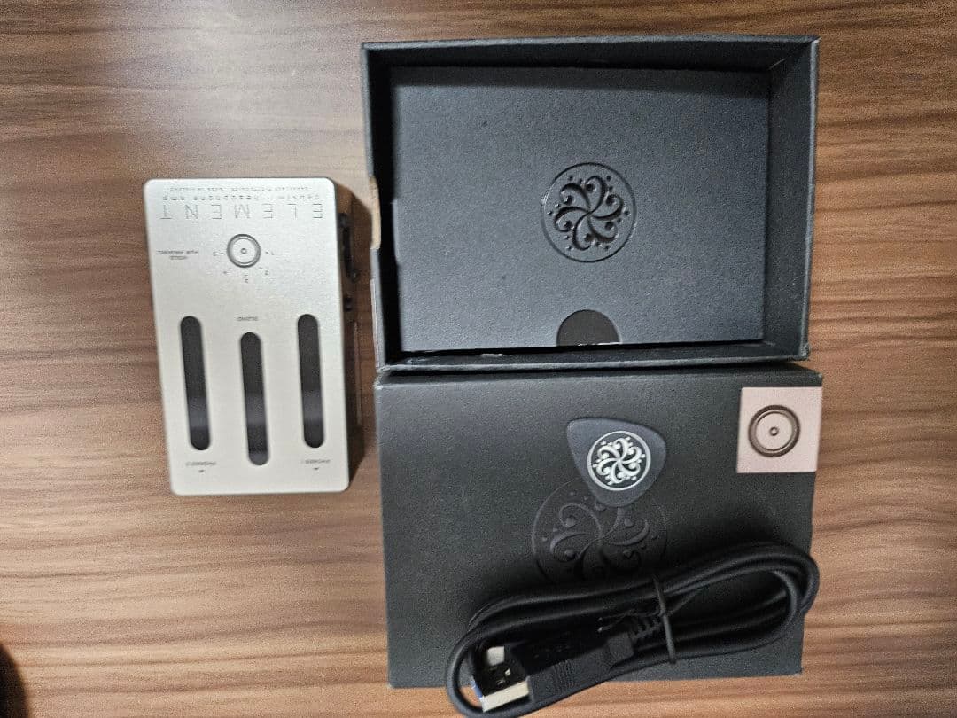 ギター Darkglass ELEMENT Cabsim Headphone Amp
