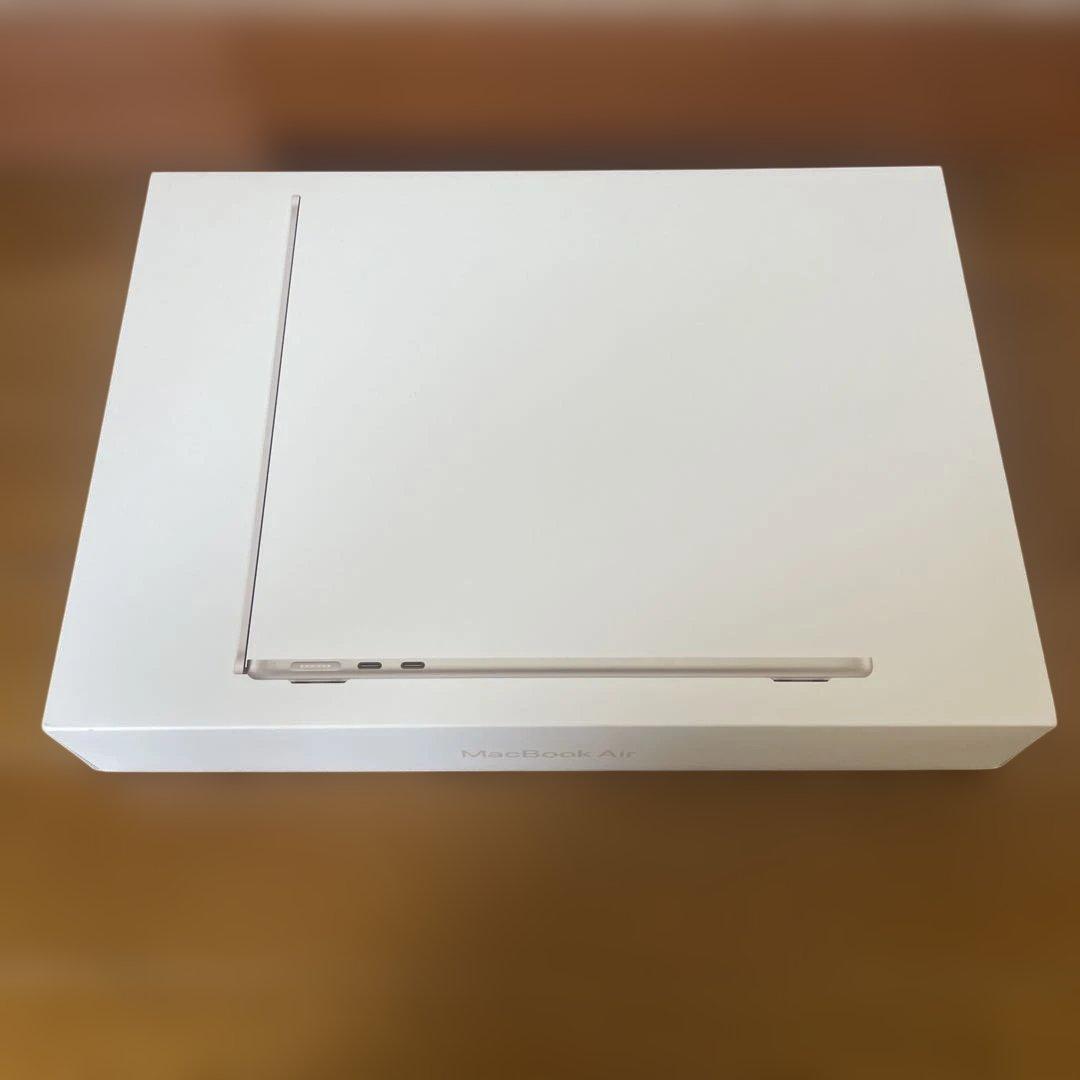 Apple MacBook Air 13インチ M2チップ スターライト