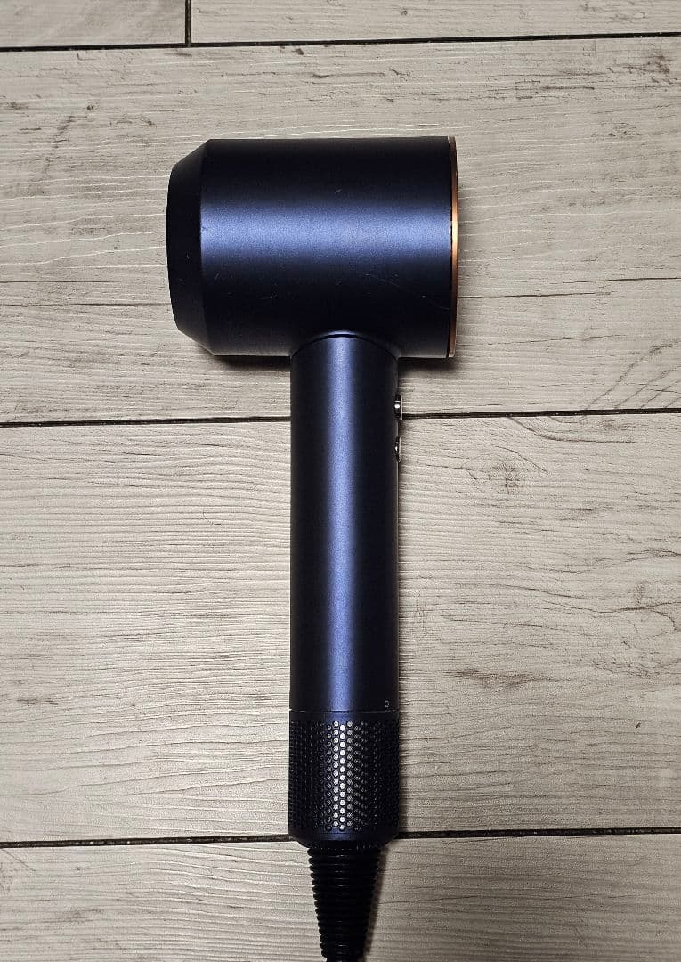 年始限定　保証付　ダイソン　メンテナンス済み　dyson hd08　ダークブルー