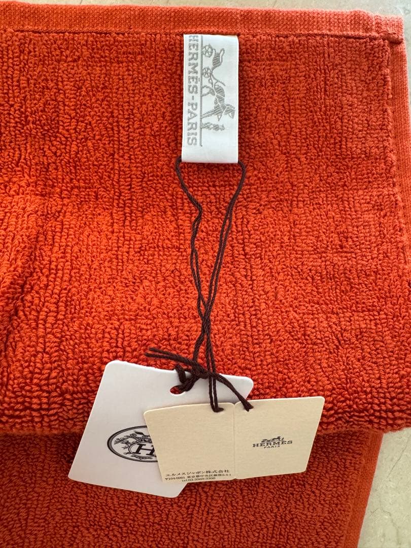 新品未使用　HERMES カレ・タオル　≪ステアーズ≫ オレンジ
