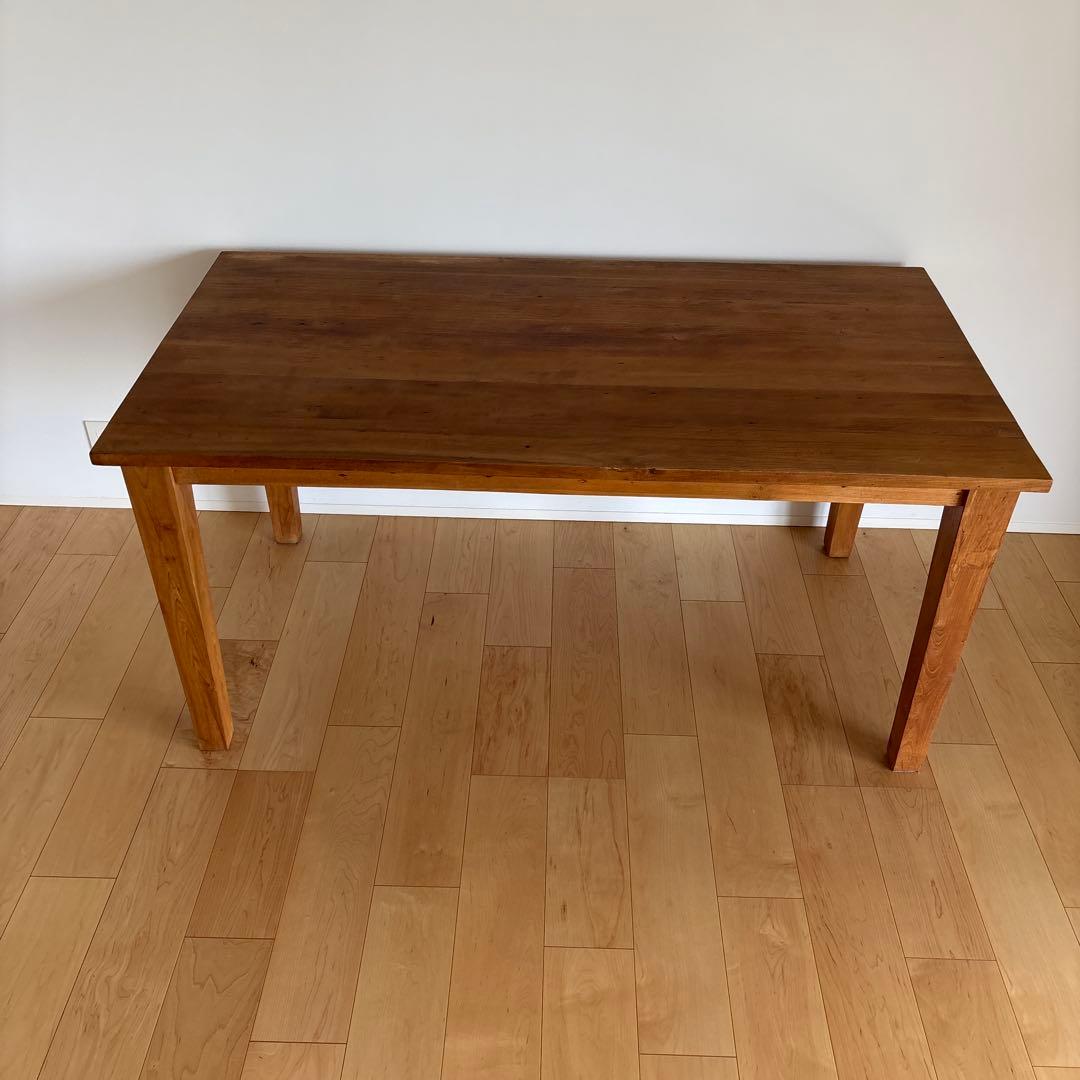 無垢材チーク・ダイニングテーブル （KNOLL）