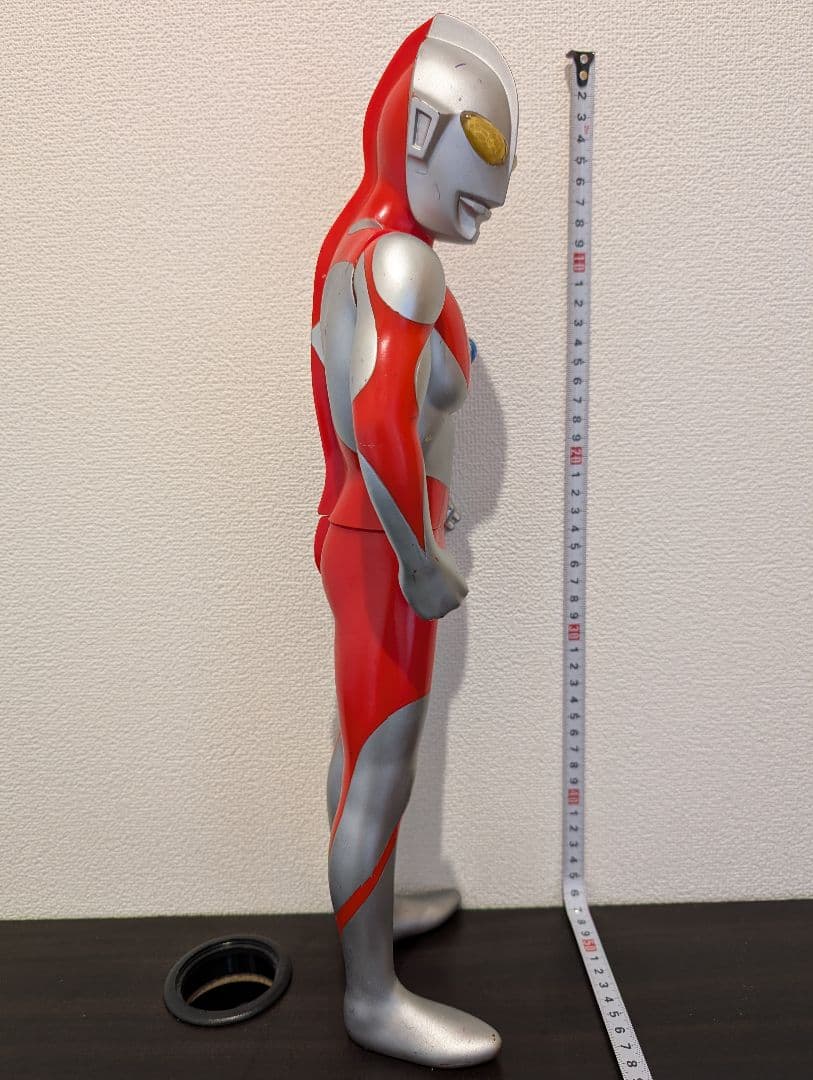 平成生まれの高さ46cmの初代ウルトラマン フィギュア
