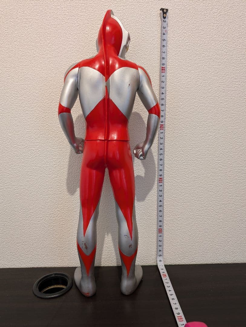 平成生まれの高さ46cmの初代ウルトラマン フィギュア
