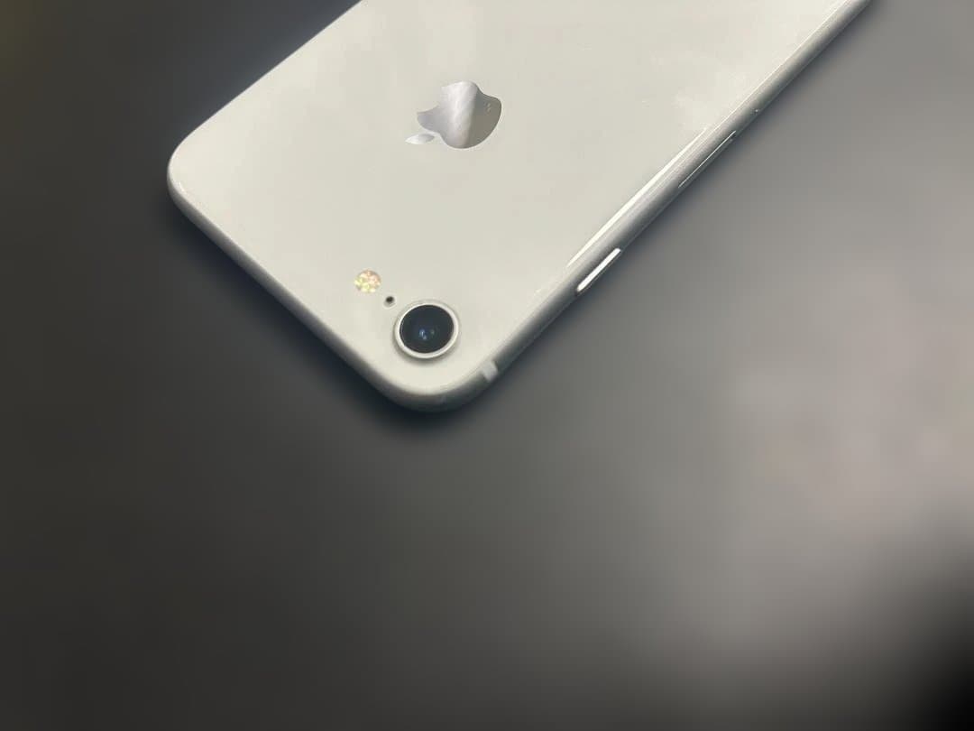 iPhone8 64GB 美品 バッテリー82% 動作良好 画面傷なし