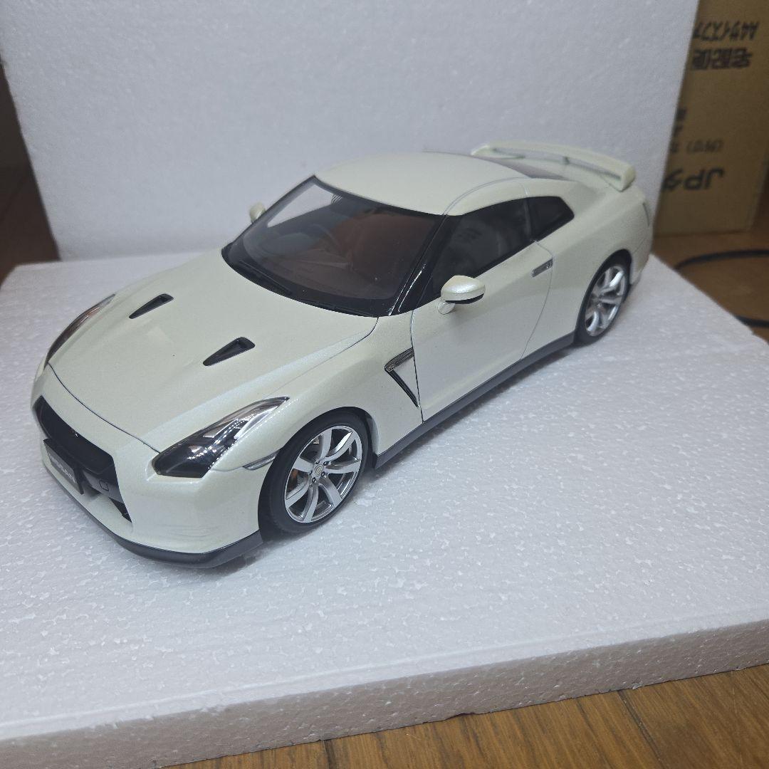 NISSAN　GT-R(R35)