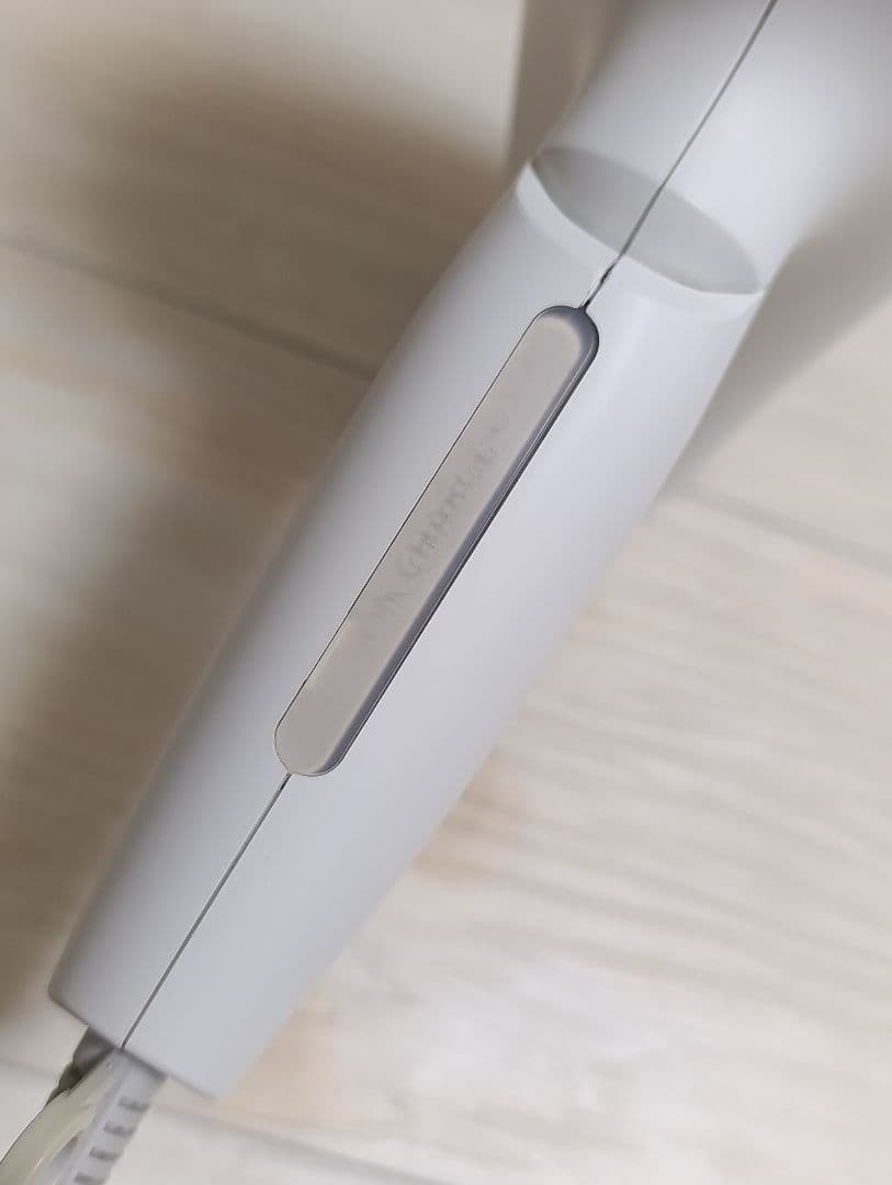 パナソニック ナノケア Panasonic EH-NA0G 22年製 WH