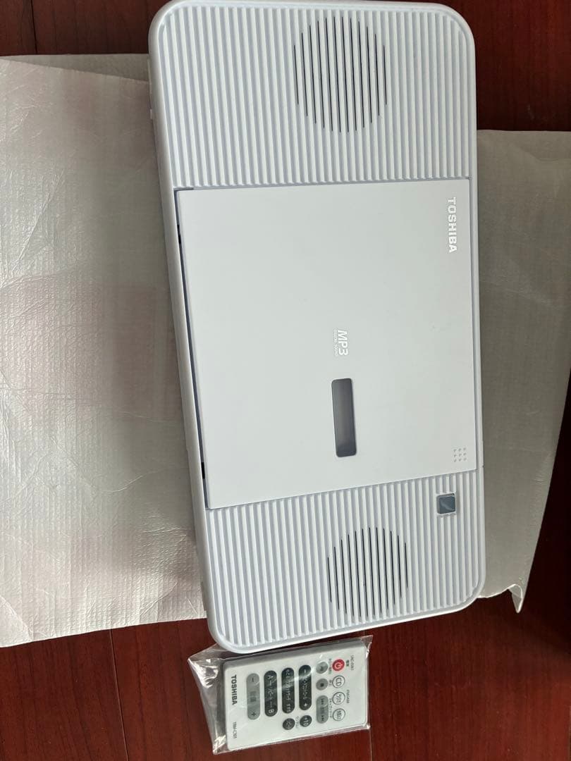 TOSHIBA TY-C301 ポータブル　ラジオ　CDプレーヤー
