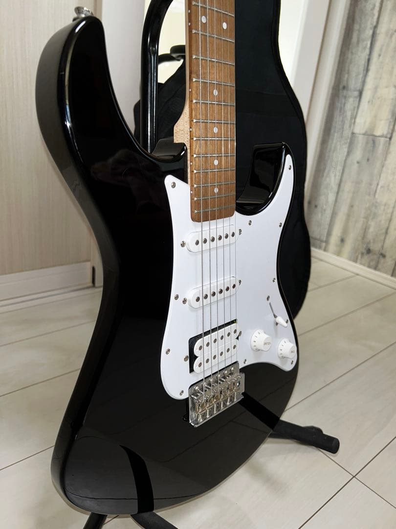 ヤマハ　YAMAHA Pacifica PAC012 パシフィカ 黒エレキギター