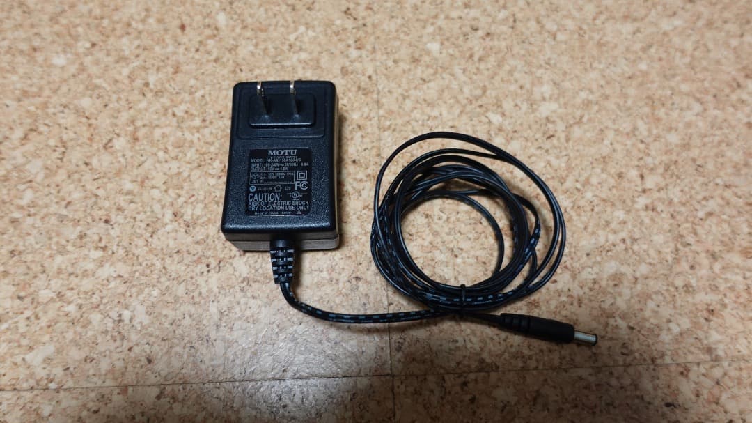 MOTU audio express オーディオインターフェース