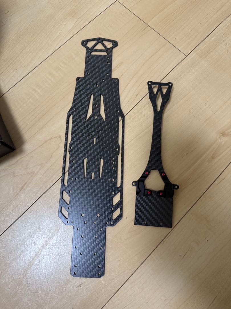 reved RDX カーボンシャーシ
