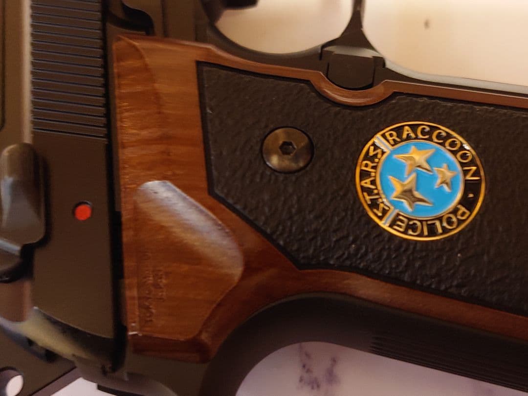 ガ*ム様 サムライエッジ M92F/S.T.A.R.S.カスタム ジルバレンタイ