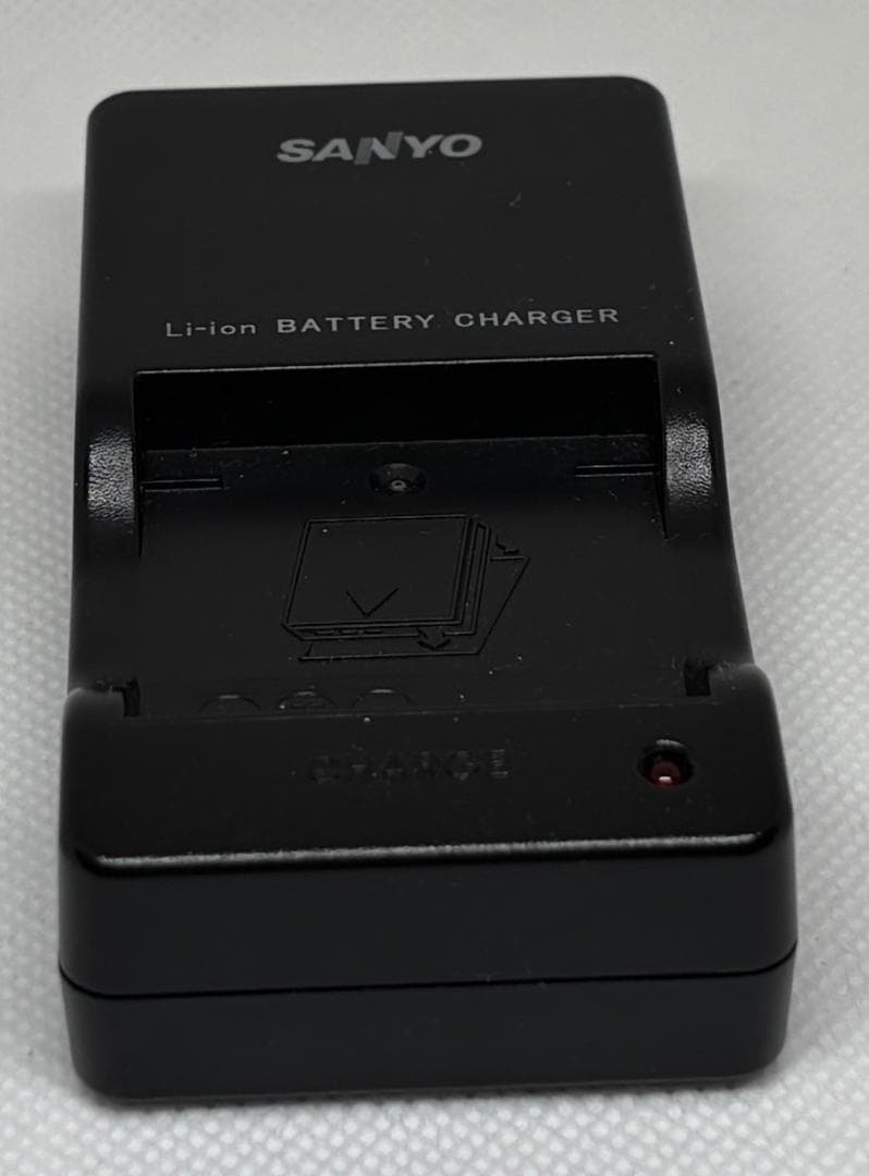 デジタルムービーカメラ SANYO DMX-CG6型