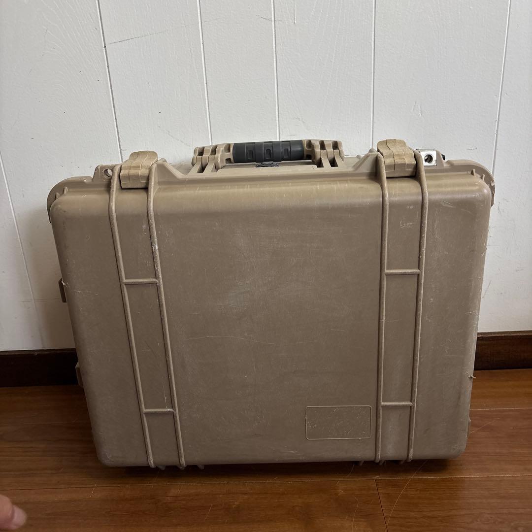 米軍放出品　PELICAN CASE ペリカンケース 送料無料　①