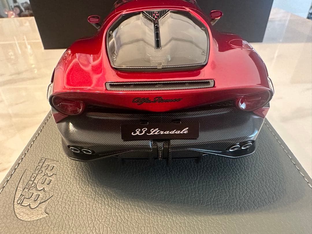 新品希少 BBR 1/18 アルファ ロメオ 33 Stradale ミニカー