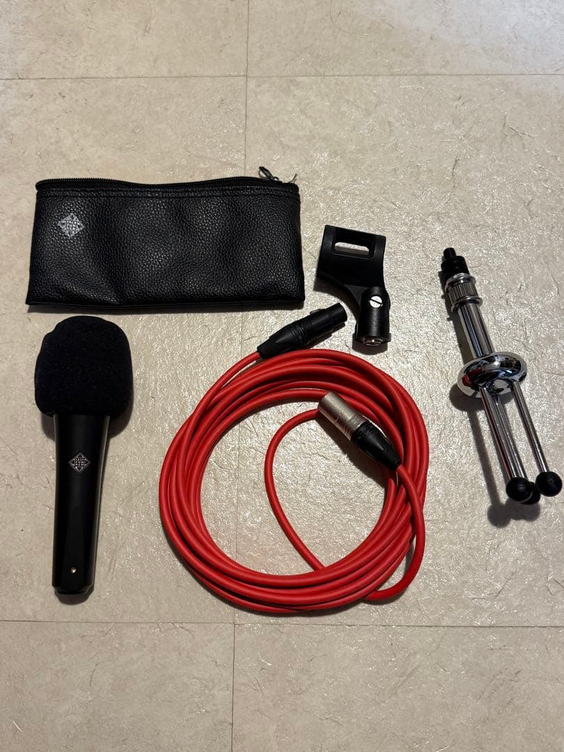 TELEFUNKEN M80 DYNAMIC マイク、ケーブル、ミニスタンド