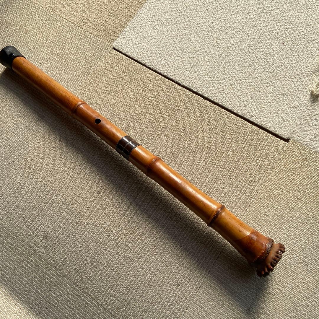 252尺八　ニ尺一寸管　晏弘銘ニ印