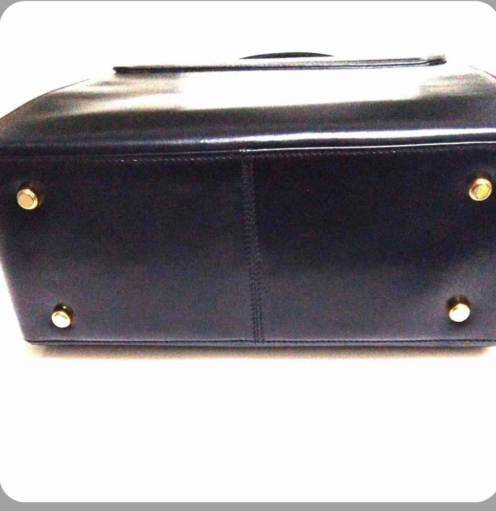 美品ferragamo バッグ