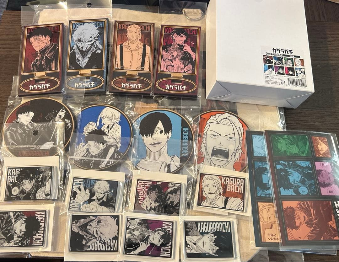 カグラバチ　TSUTAYA POP UP 木札フィギュア　アクリルバッジ　など