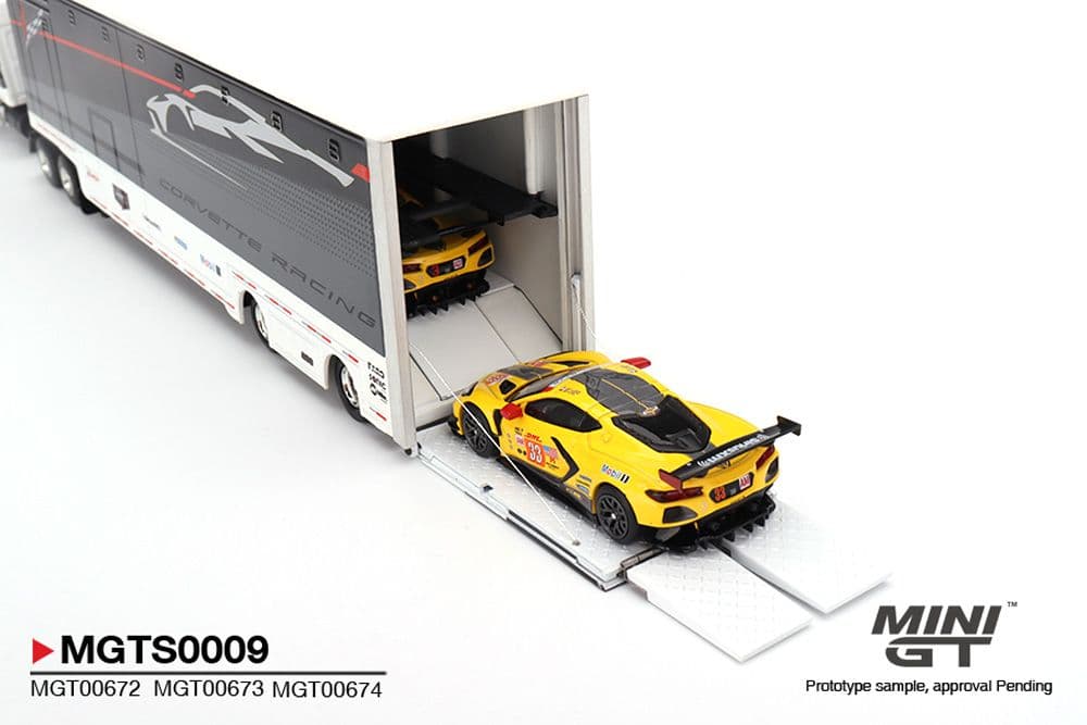 MINI GT Corvette Racing C8.R トレーラーセット