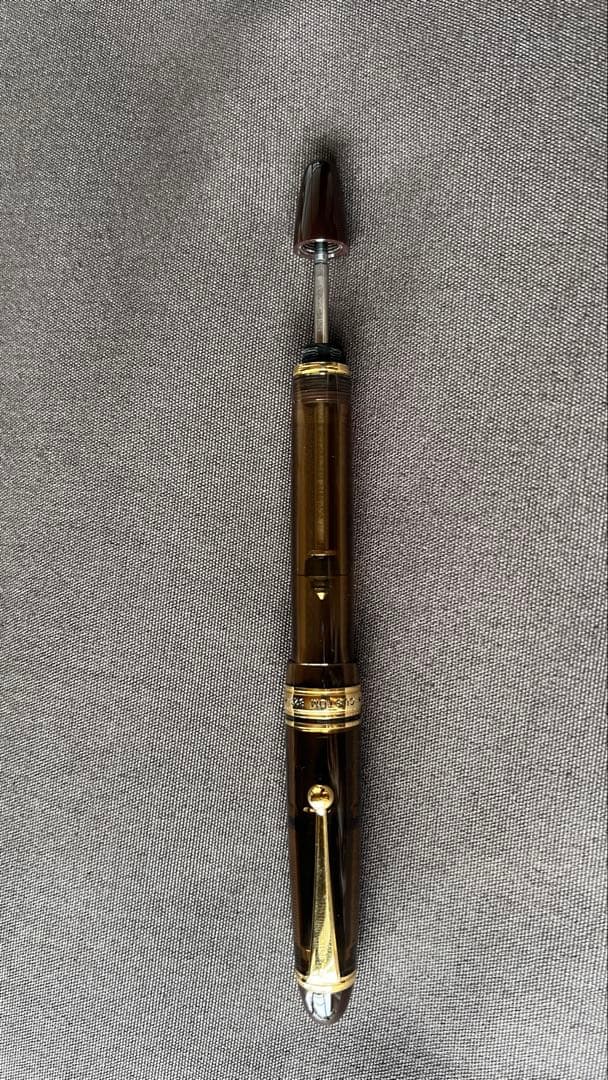 パイロット　PILOT カスタム823 万年筆 アンバー F細字 14K