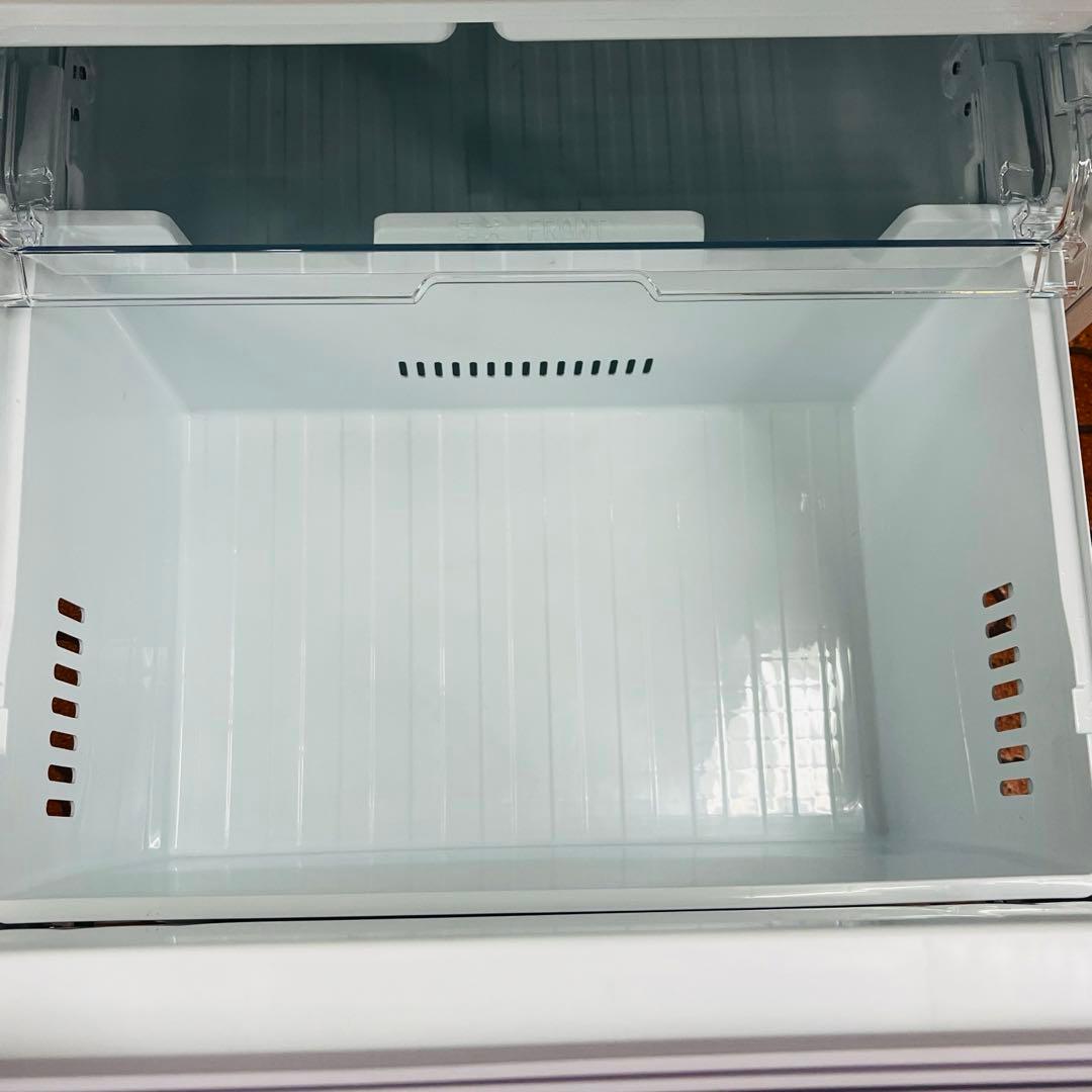 【美品】TOSHIBA 冷凍冷蔵庫 GR-V33SC (WU) 2024年製