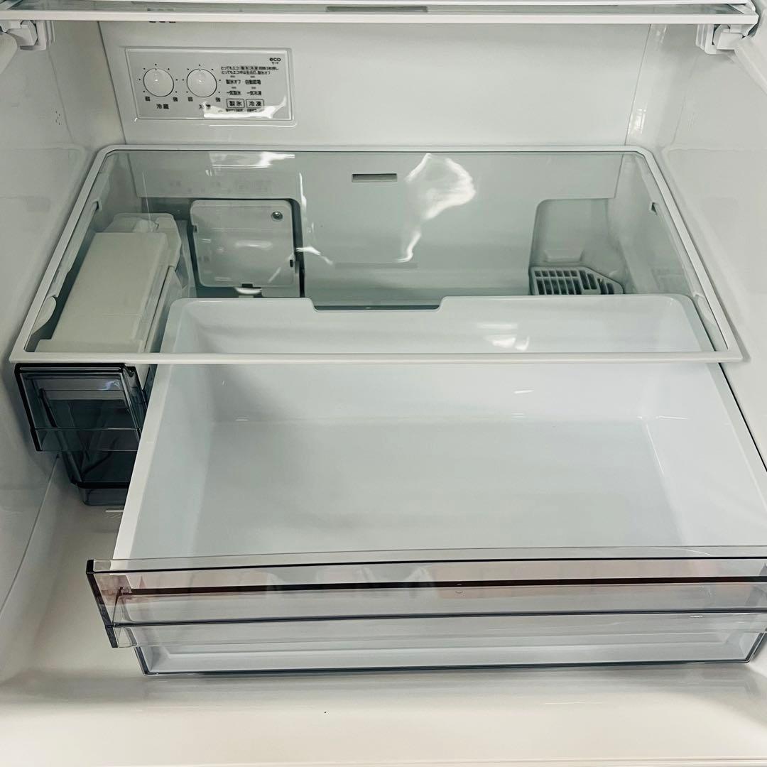 【美品】TOSHIBA 冷凍冷蔵庫 GR-V33SC (WU) 2024年製