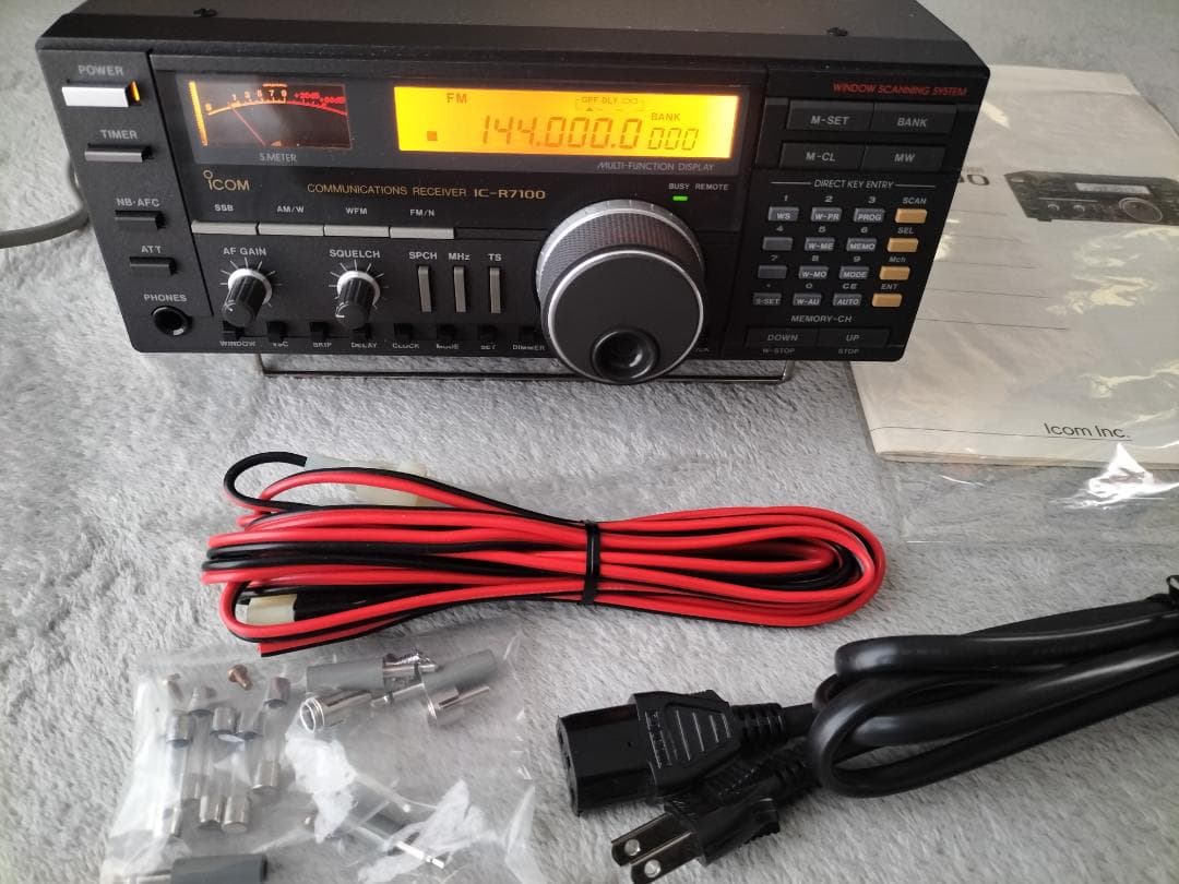 ICOM IC-R7100 通信機型 高性能オールモード受信機 元箱一式